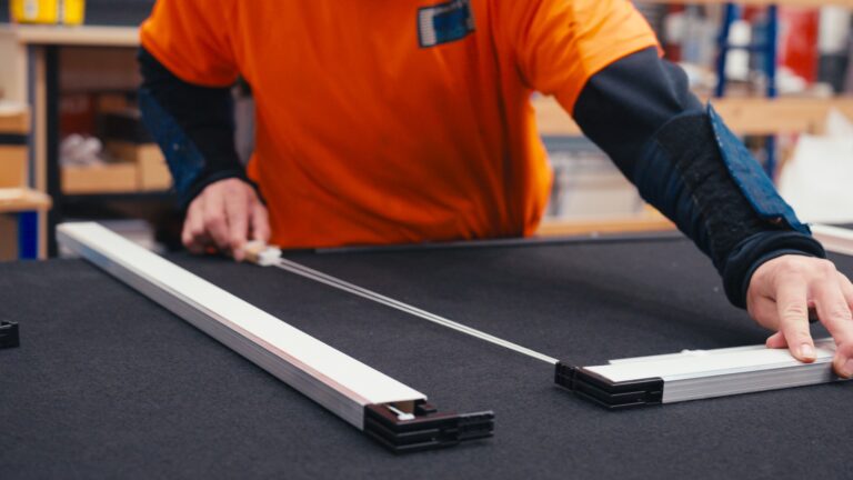 Building an integral blind